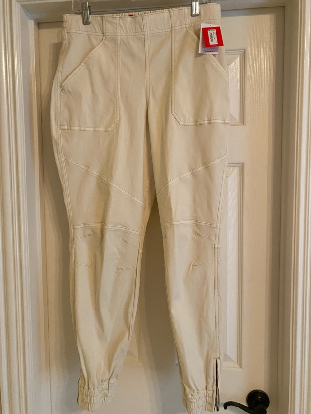 Spanx Cream Stretch Twill Cargo Jogger Pants - Comfortable Everyday Style XL NWT